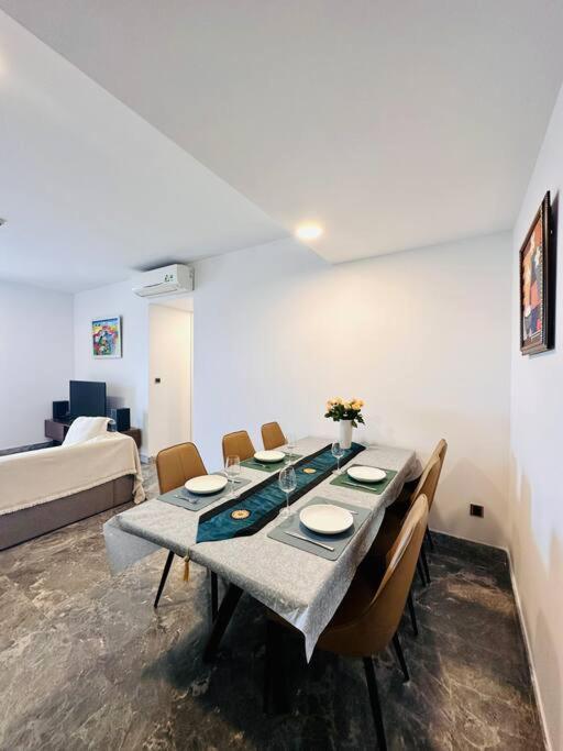 D1Mension 3Br Luxury Condo City Center In Dist 1 Ciudad Ho Chi Minh  Exterior foto